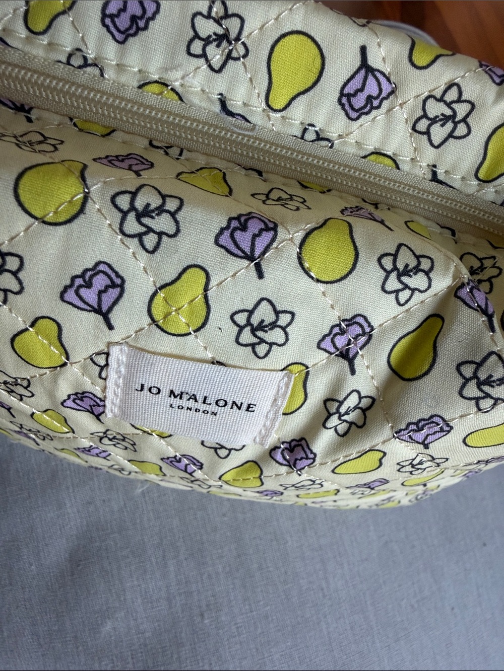 Jo Malone cosmetic bag JO MALONE Pear Luxe Pouch - Picture 8 of 9